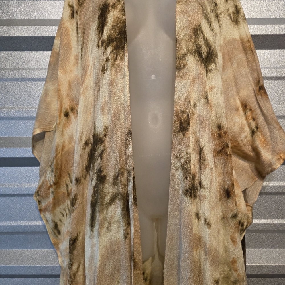 Steve Madden Beige Tie-Dye Women's Cape - Picture 3 of 4